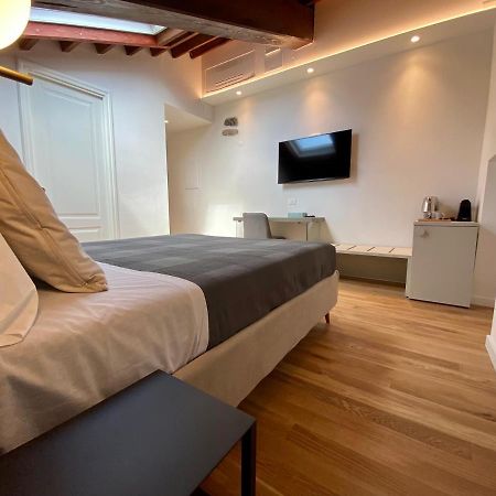 Residenza D'Epoca Dei Fondachi Hotel Сарцана Екстериор снимка