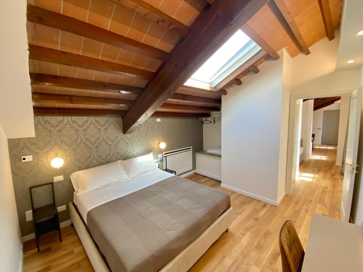 Residenza D'Epoca Dei Fondachi Hotel Сарцана Екстериор снимка